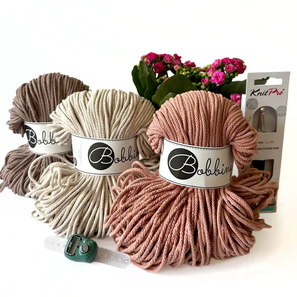 20 | Maschen in Naturfarben