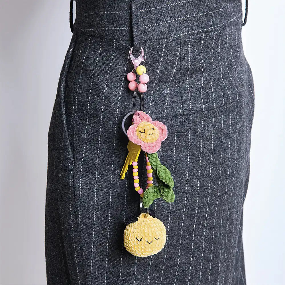 Schlüsselanhänger Chingu Earth (Ricorumi Häkelset)